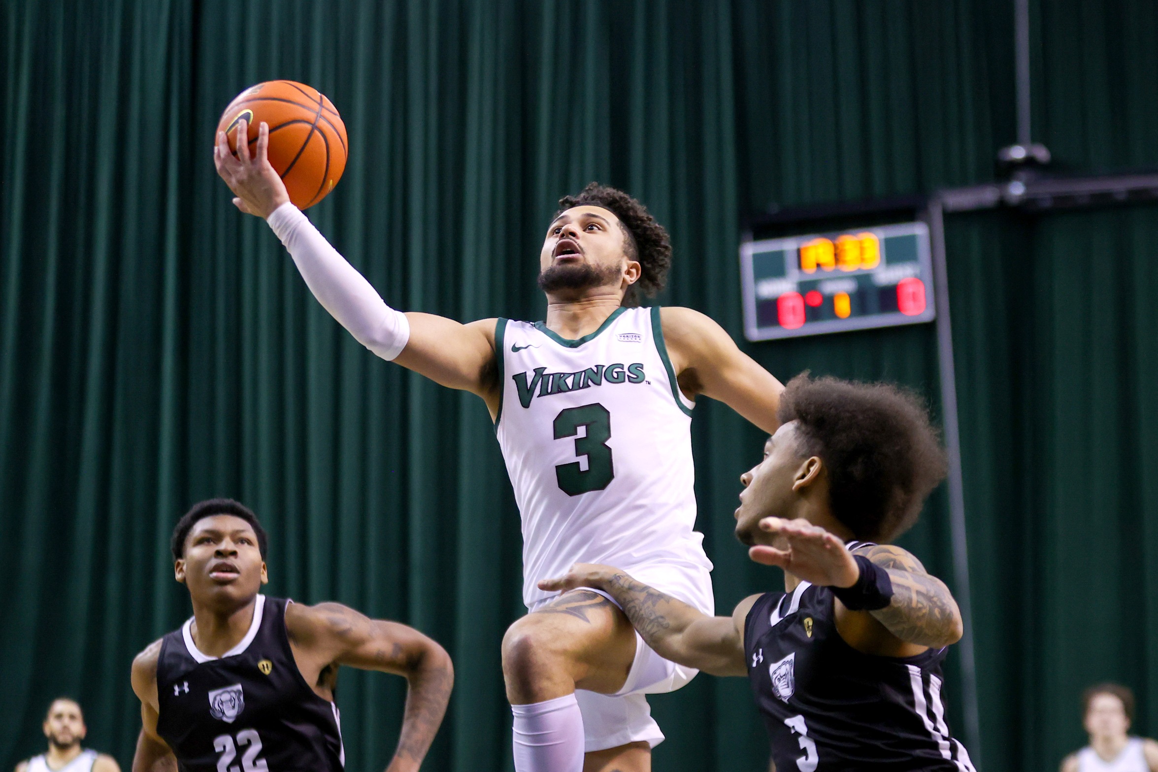 Cleveland State Men's Basketball Hosts Milwaukee for Valentine's Day Matchup