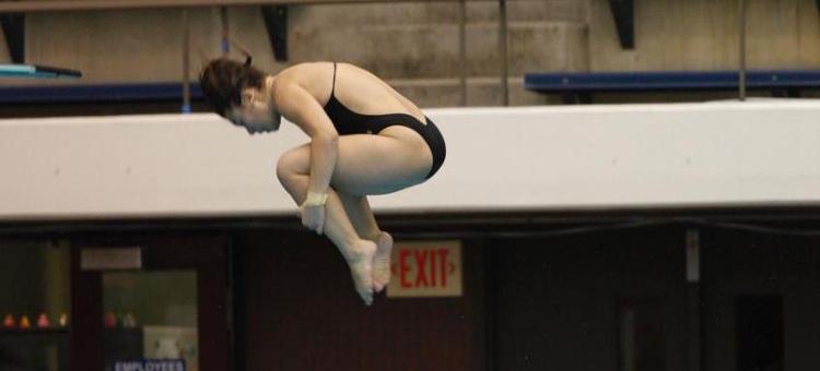 Swimming And Diving Opens With Strong Start At Cincinnati