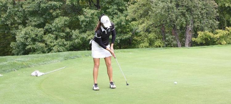 Shelly Ford shot a 76 in the first round.