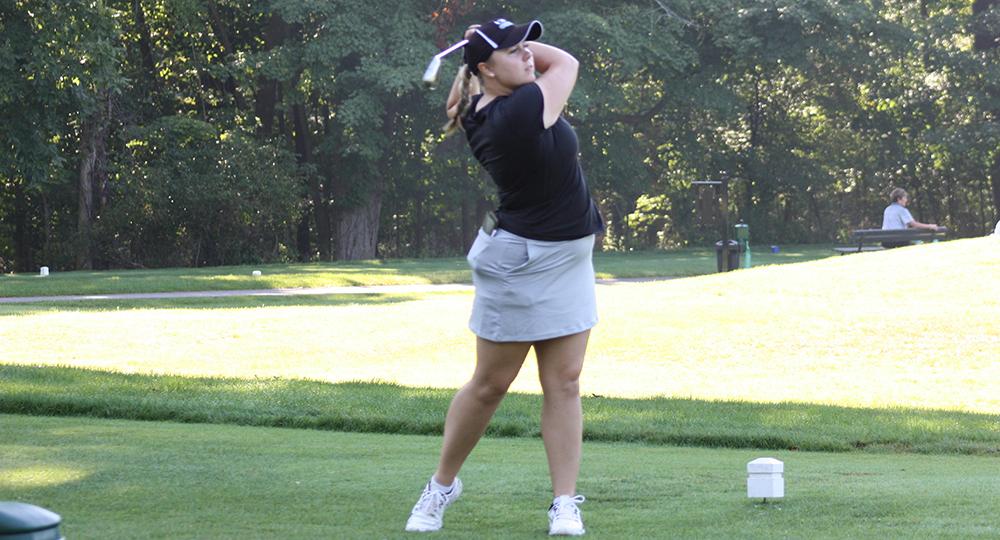 Oosterhuis Leads Vikings on Day One of Dayton Flyers Invitational