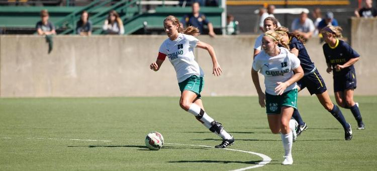 Women's Soccer Blanks Green Bay, 2-0