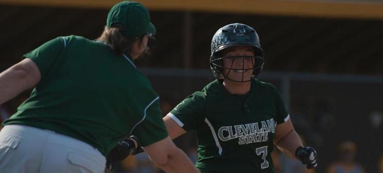 Softball Splits First Two Games of CSU Dome Tournament