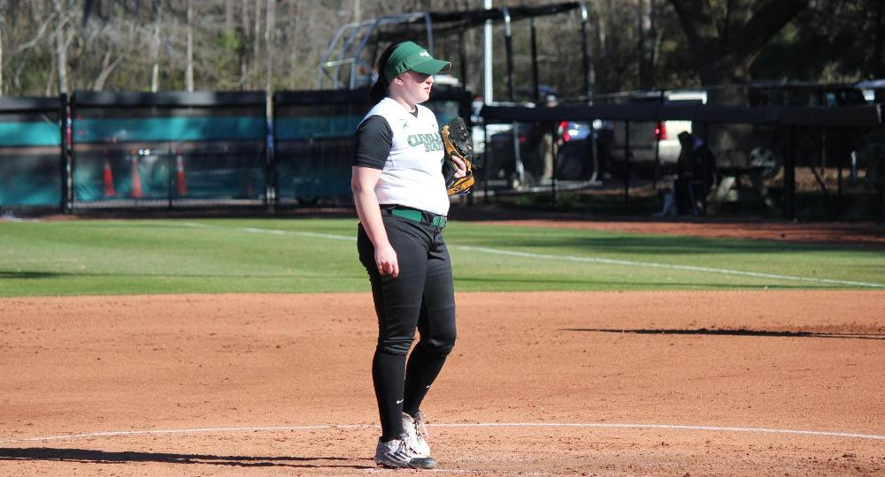 Knight Pitches Vikings Past Northern Kentucky, 5-3, in Series Opener