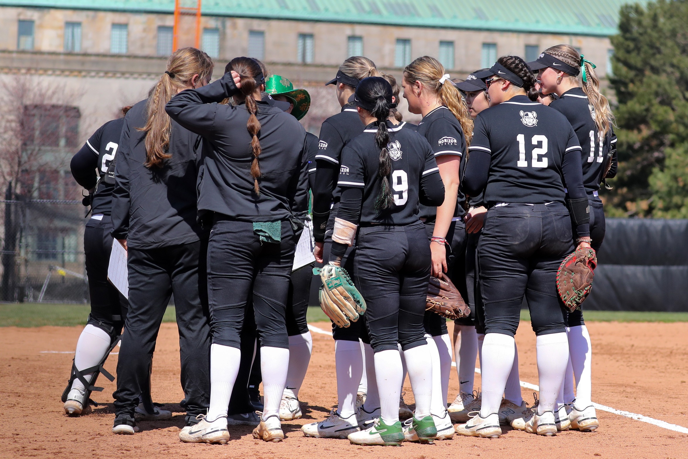 Cleveland State Softball Falls to Akron in Non-League Game