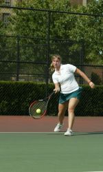 Women's Tennis Tops Detroit, 4-3