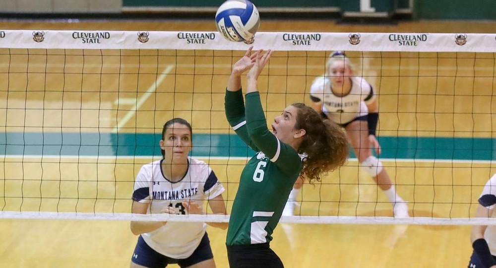 Volleyball Earns 3-0 Sweep Over League-Leading Green Bay