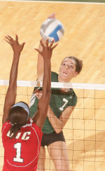 Volleyball Blanks UW-Green Bay To Remain In Fourth Place