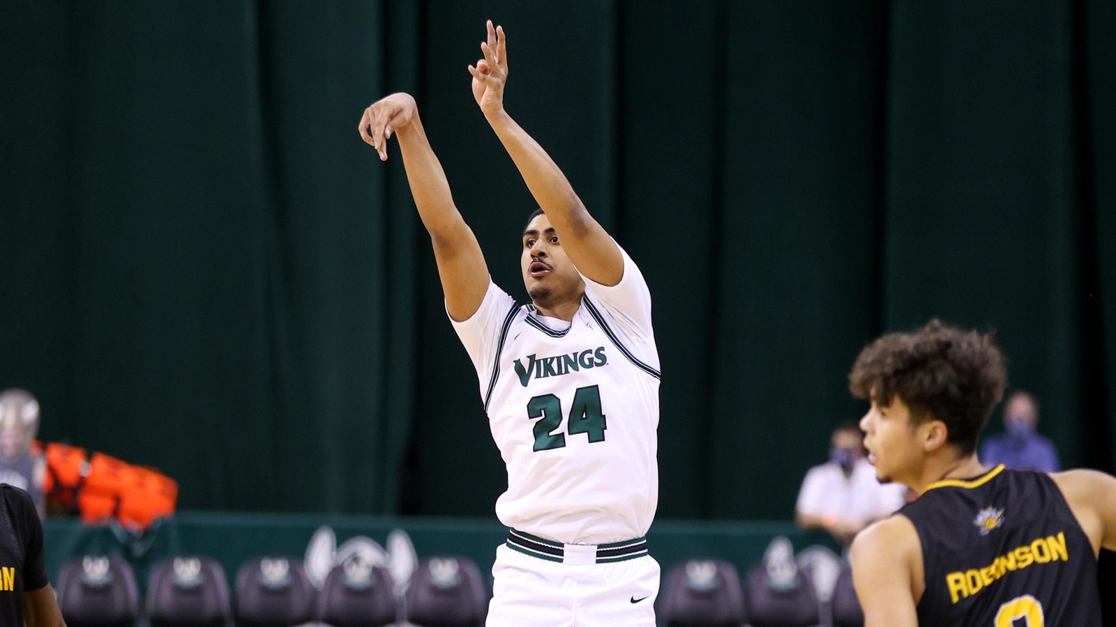 Vikings Notch 13th #HLMBB Win Friday Against the Golden Grizzlies