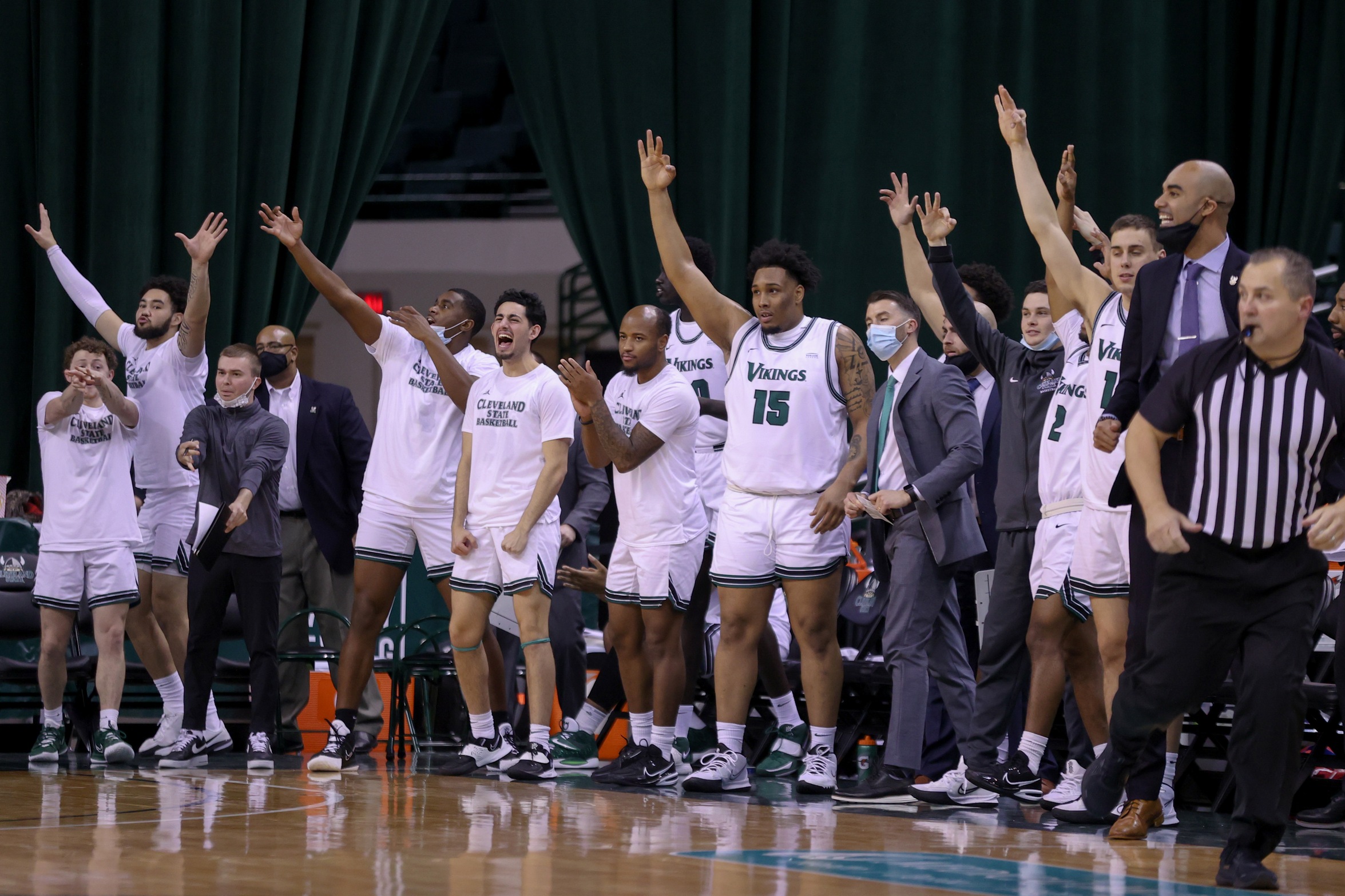 Men’s Basketball accepts bid; learns of NIT destination on Sunday