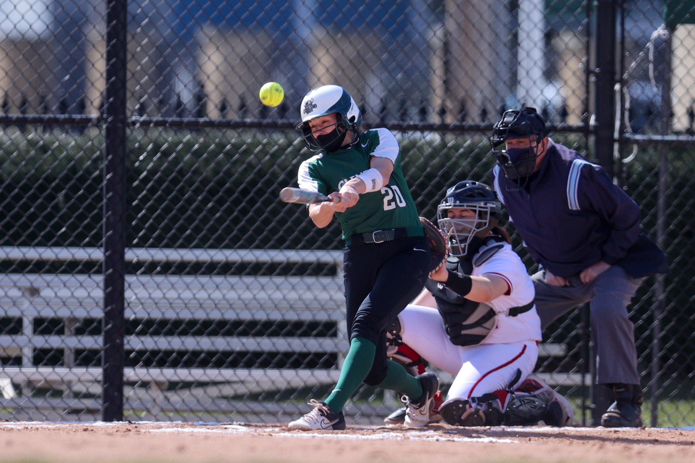 Softball tied for first in HL after opening-weekend sweep of IUPUI