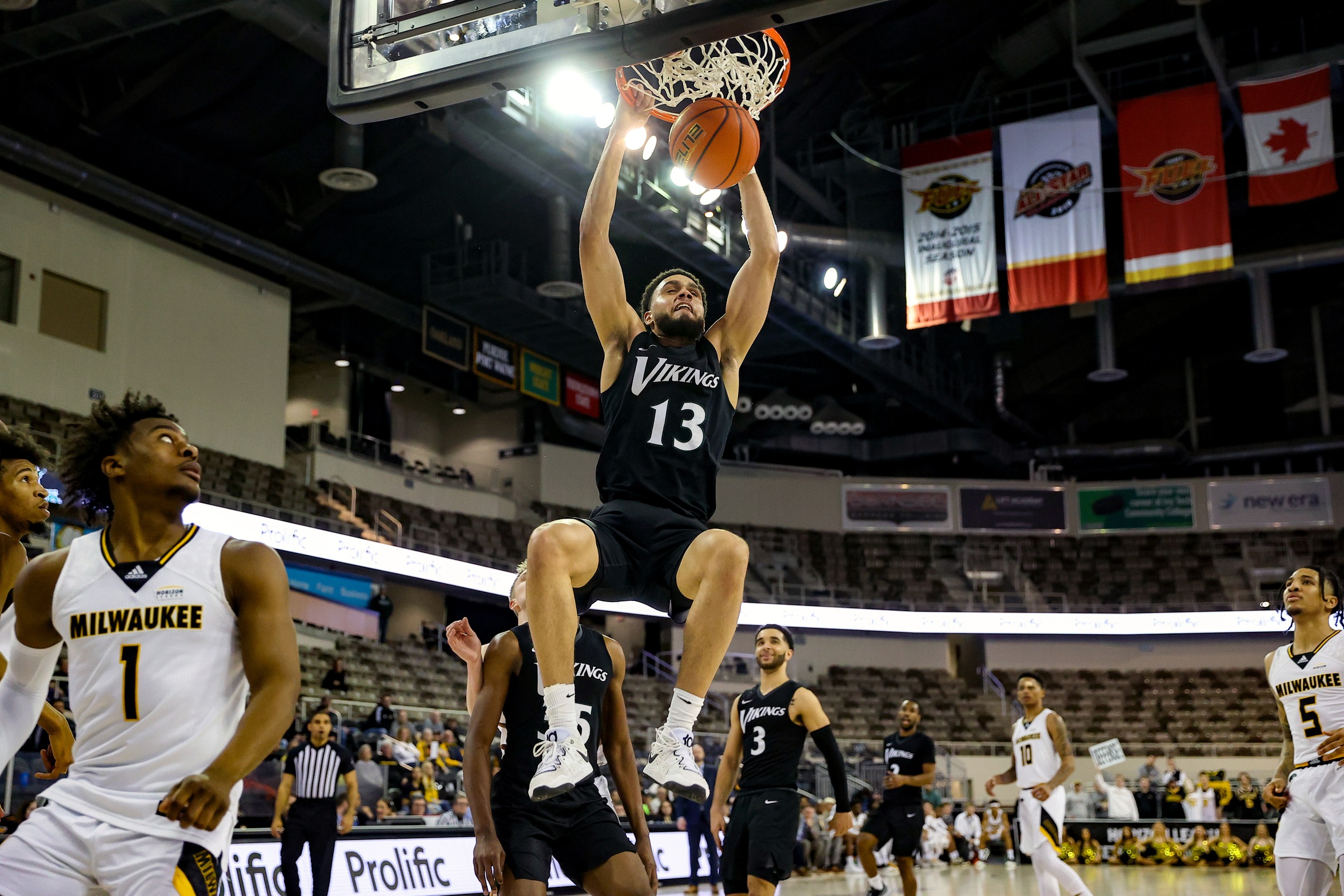 Cleveland State Men’s Basketball Advances to #HLMBB Championship Game With Win over Milwaukee