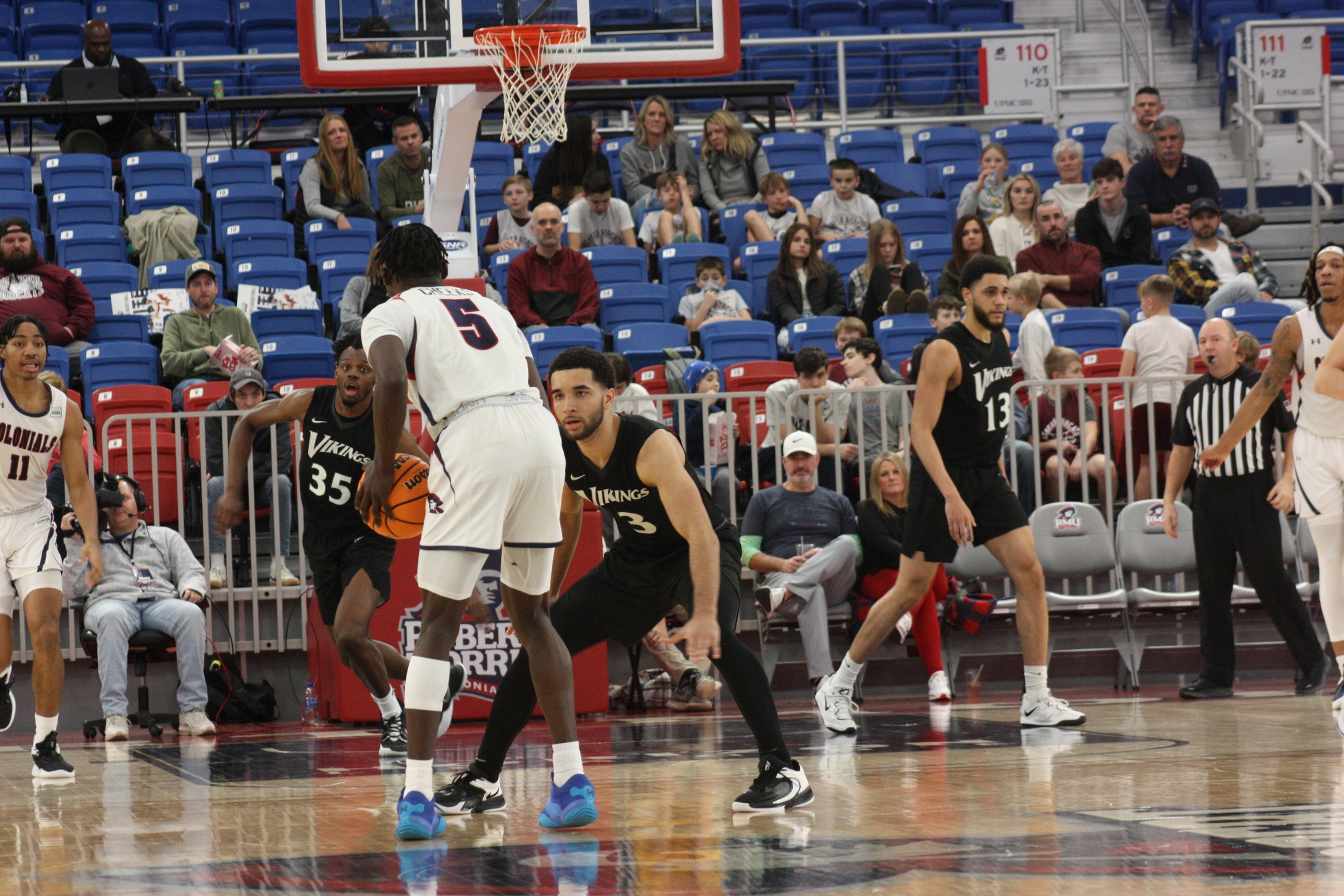 Cleveland State Men’s Basketball Victorious at Robert Morris