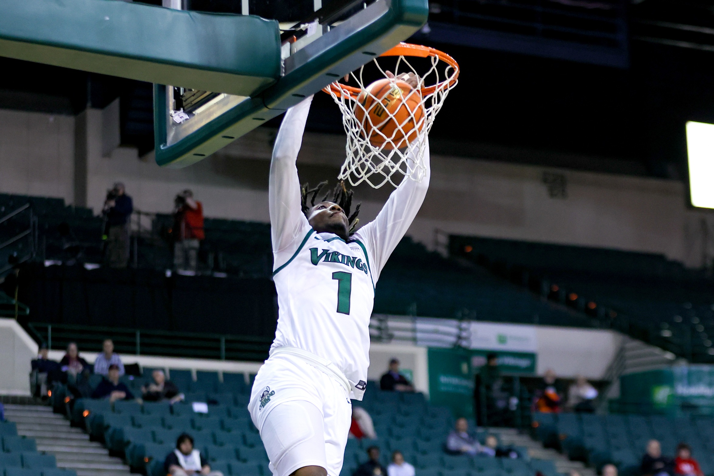 Cleveland State Men’s Basketball Falls to Milwaukee