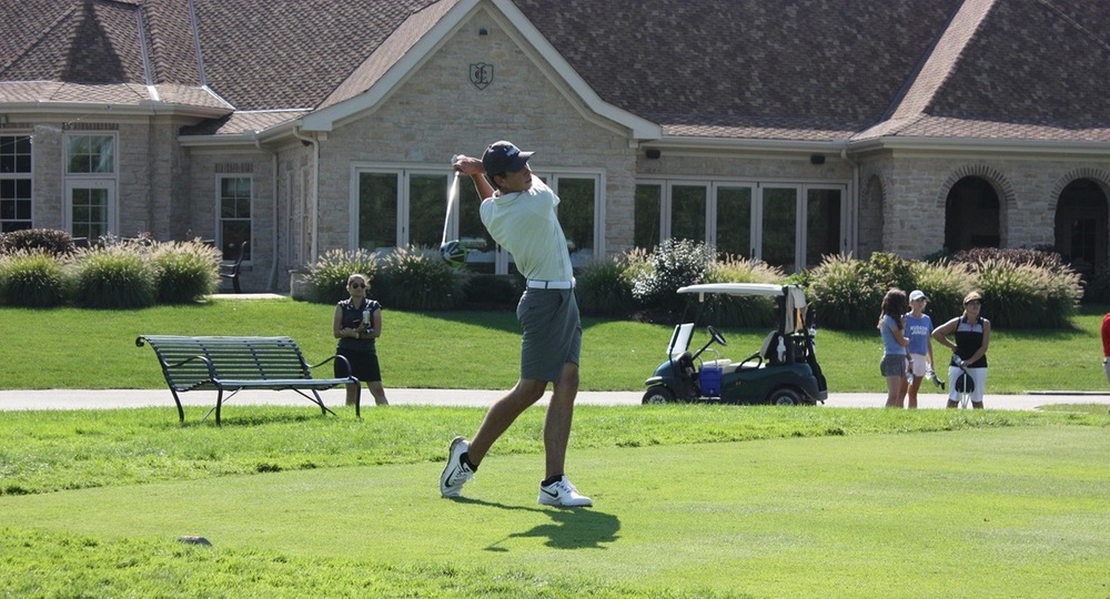 Vikes Finish First Day in Sixth Place