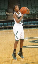 Shalonda Winton tied her career-high with 32 points against UIC.