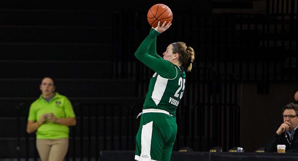 Voskuhl Notches Career-High Game In 66-62 Win At Valparaiso