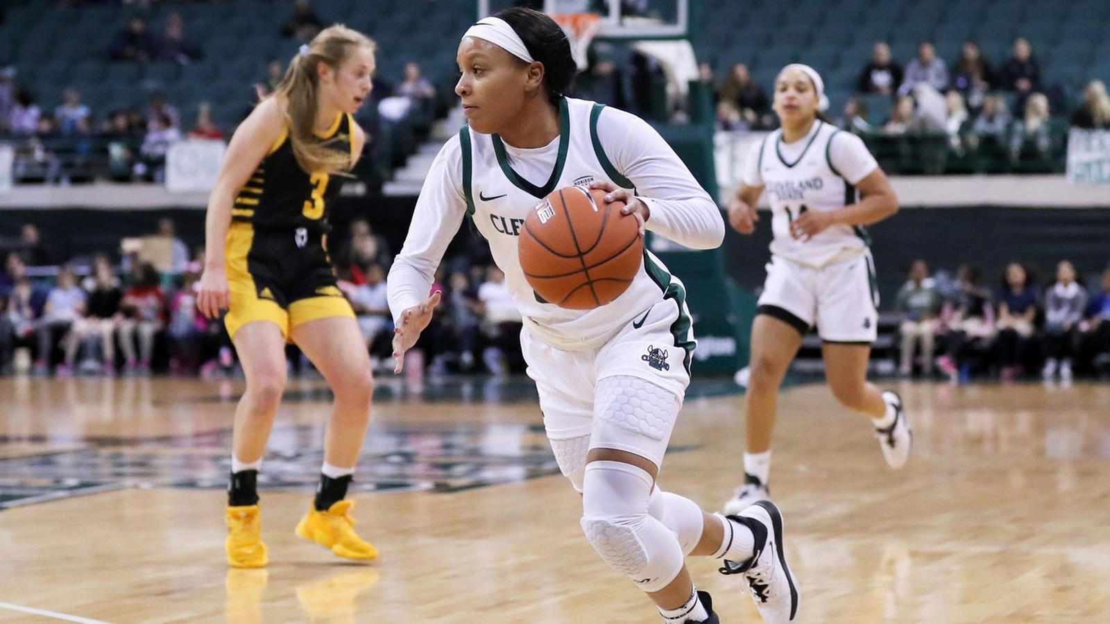 Women's Basketball Travels To Green Bay For Thursday Matinee