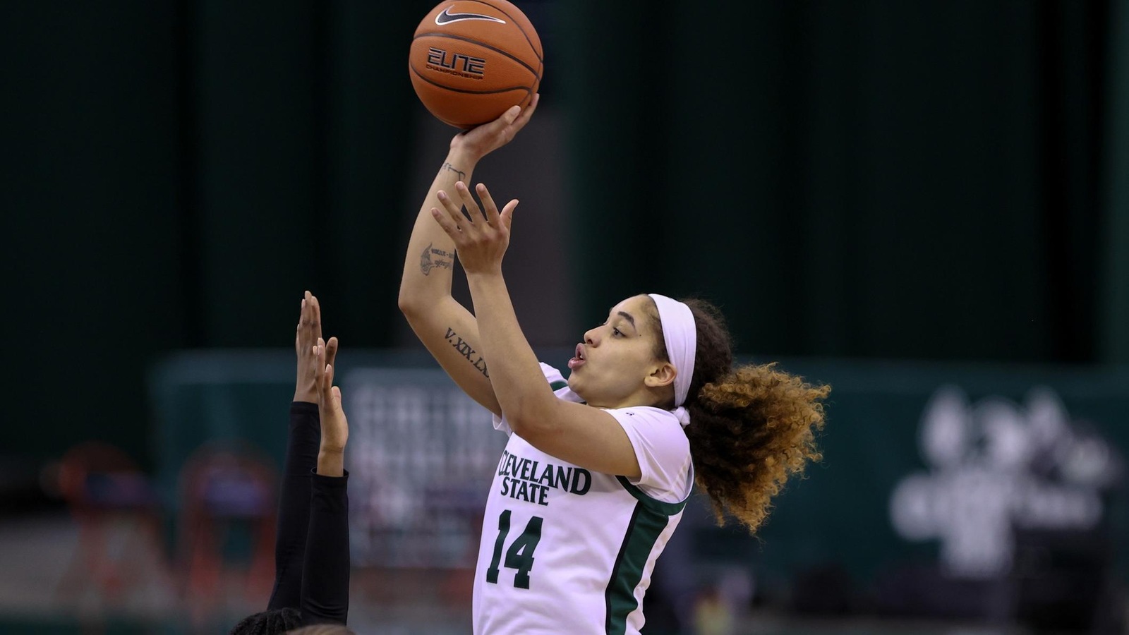 Vikings Earn 69-43 Victory Over UIC In #HLWBB First Round