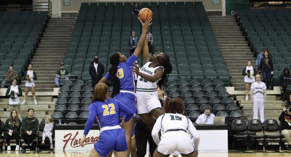 Cleveland State Women’s Basketball Opens Home Slate With 62-46 Victory Over Hofstra