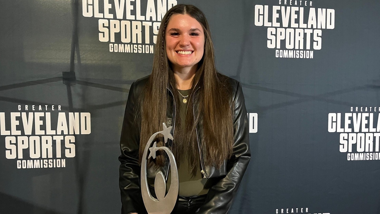 Leo Named Greater Cleveland Sports Female Collegiate Athlete Of The Year
