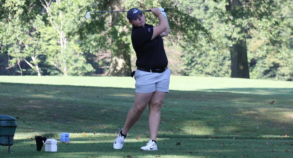 Neumeister Leads Vikings on Day One of Citrus Challenge