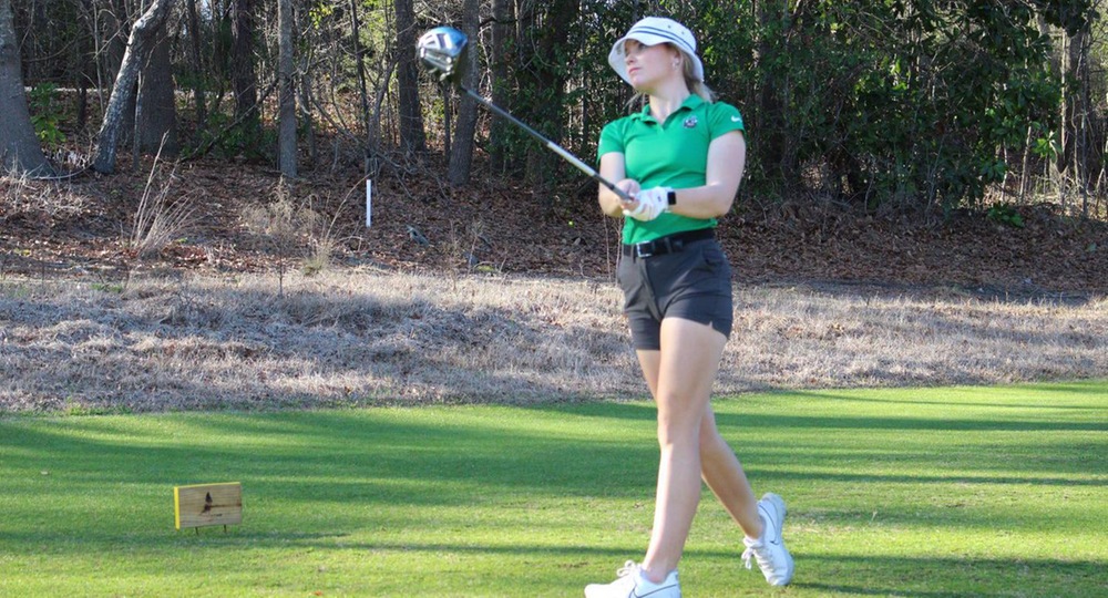 Women’s Golf tied for third after opening round at Dolores Black Invite