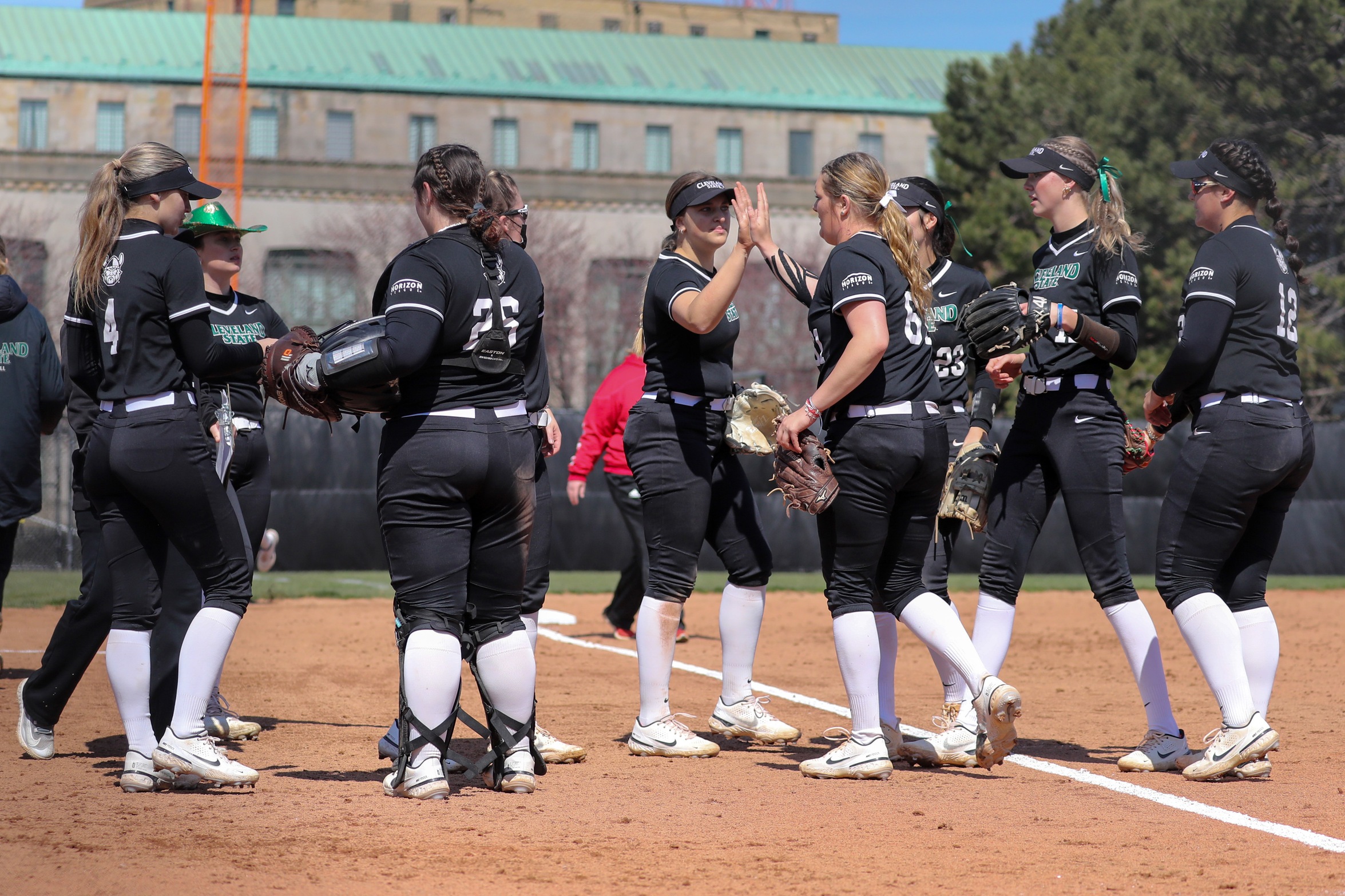 Cleveland State Softball Splits Two in First Action in Hawaii