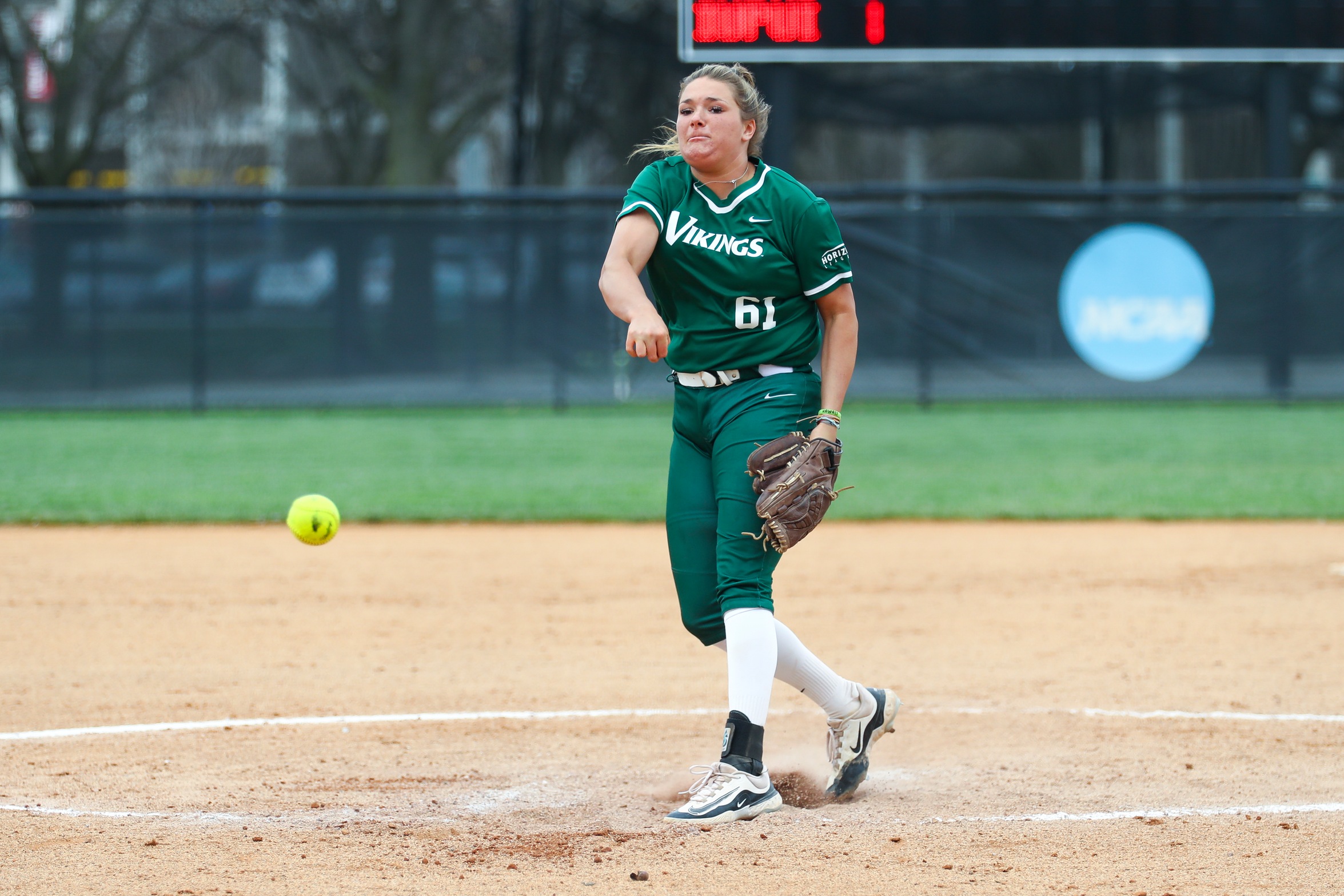 Cleveland State Softball Splits Doubleheader With NKU