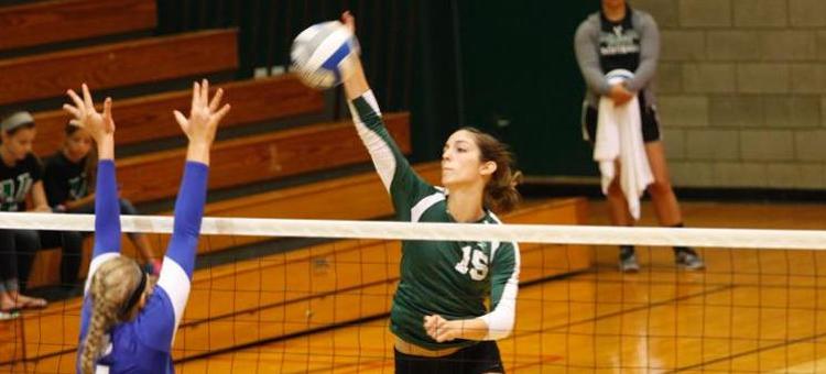 Volleyball Falls At League-Leading Milwaukee, 3-0