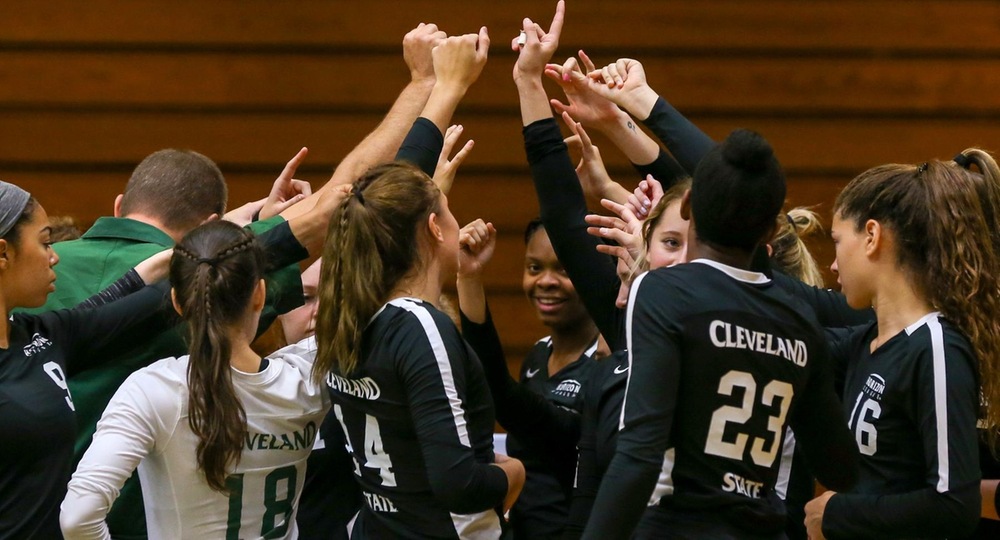 Volleyball Drops 3-1 Contest Against UIC